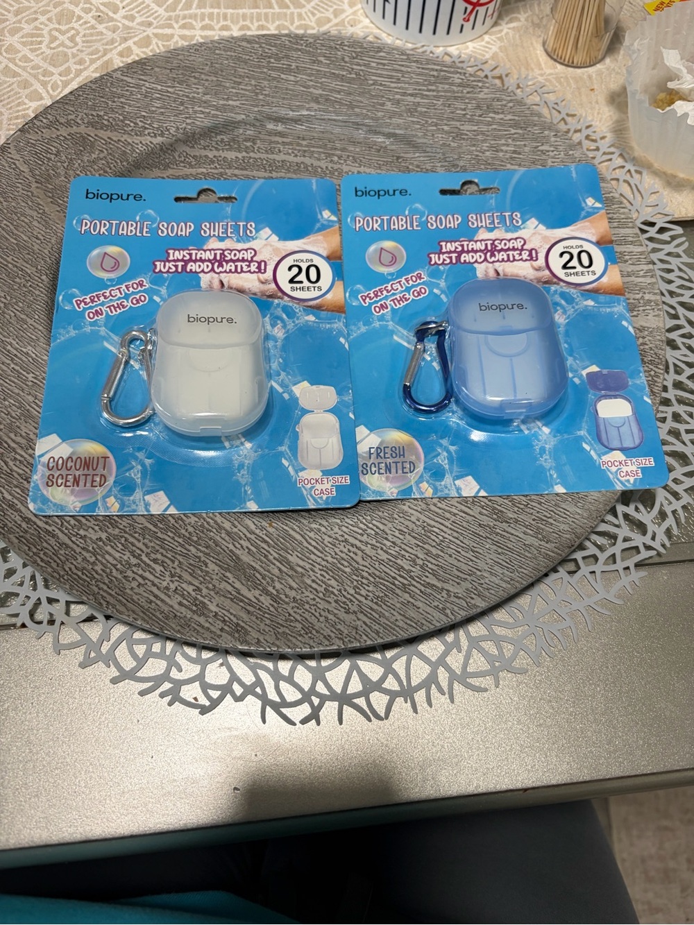 Portable Soap Sheets - White & Light Blue (2-Pack)Coconut scent and fresh scent